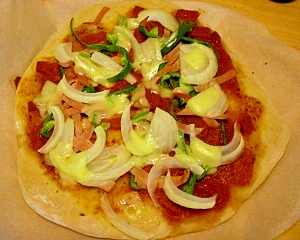 ホームベーカリーで簡単☆トマトソースのピザ