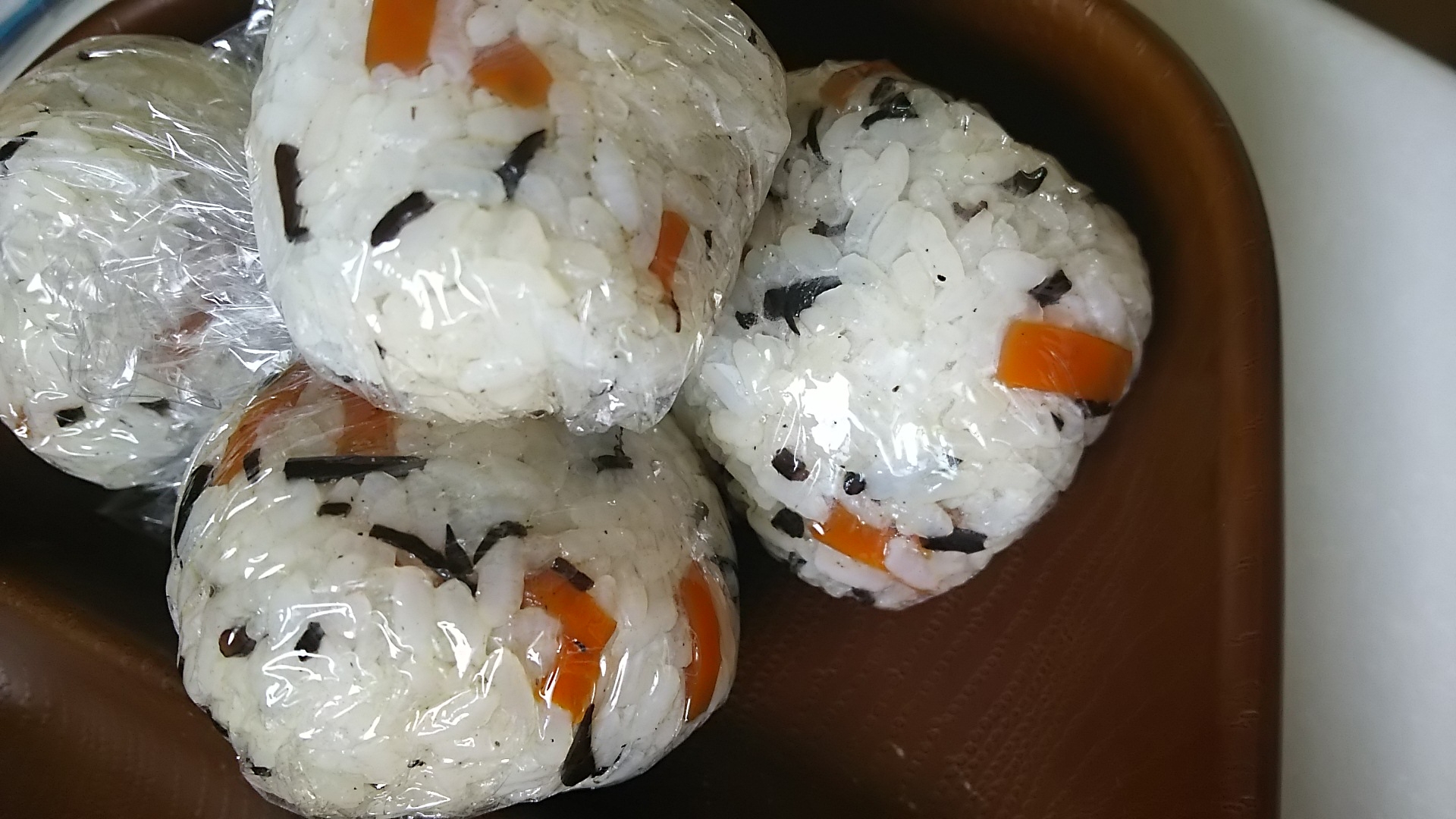 余り物で！子ども大好き‼ひじきの煮物おにぎり