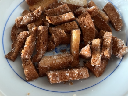 参考に作りました！
パンの耳の消費に役立ちました♪
ご馳走様でした٩(^‿^)۶