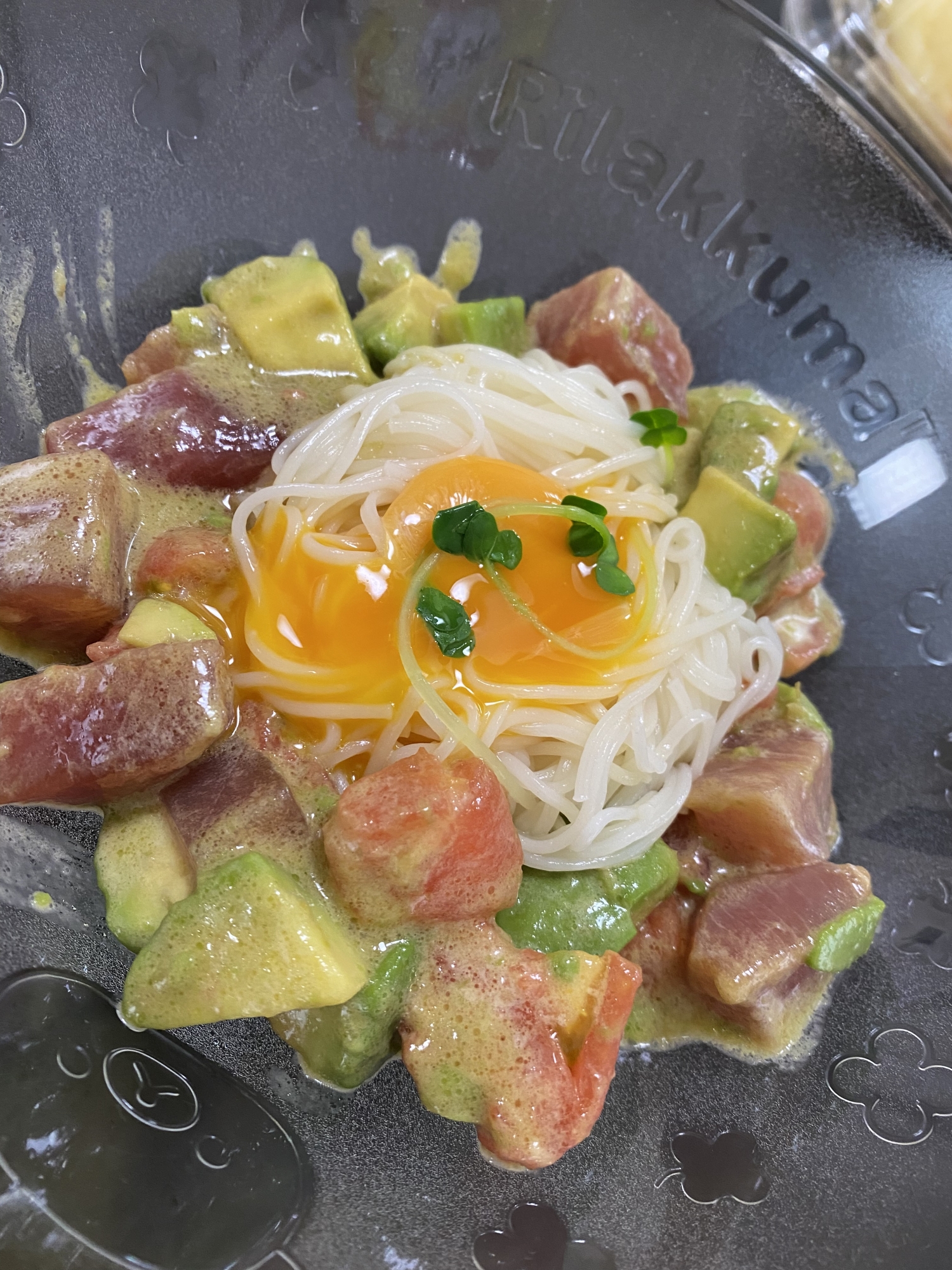 アボカドとトマトの素麺