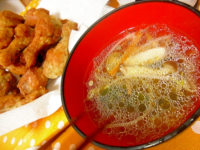 フライドチキンの鶏ゆでスープ活用！　野菜スープ