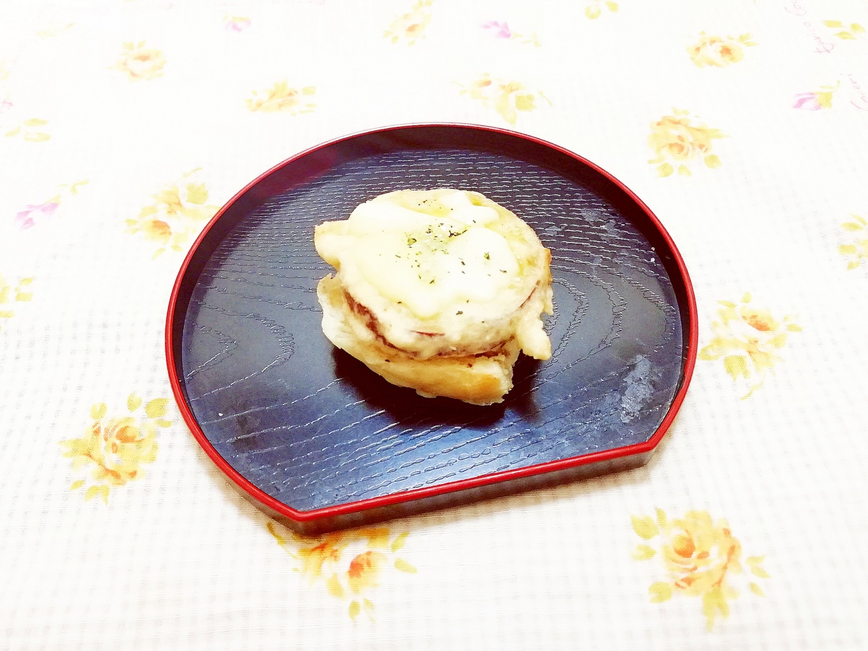 オリーブ風味♪さつまいもの天ぷらチーズトースト