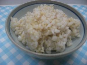 水に浸さなくてＯＫ！圧力鍋で玄米麦ご飯♪