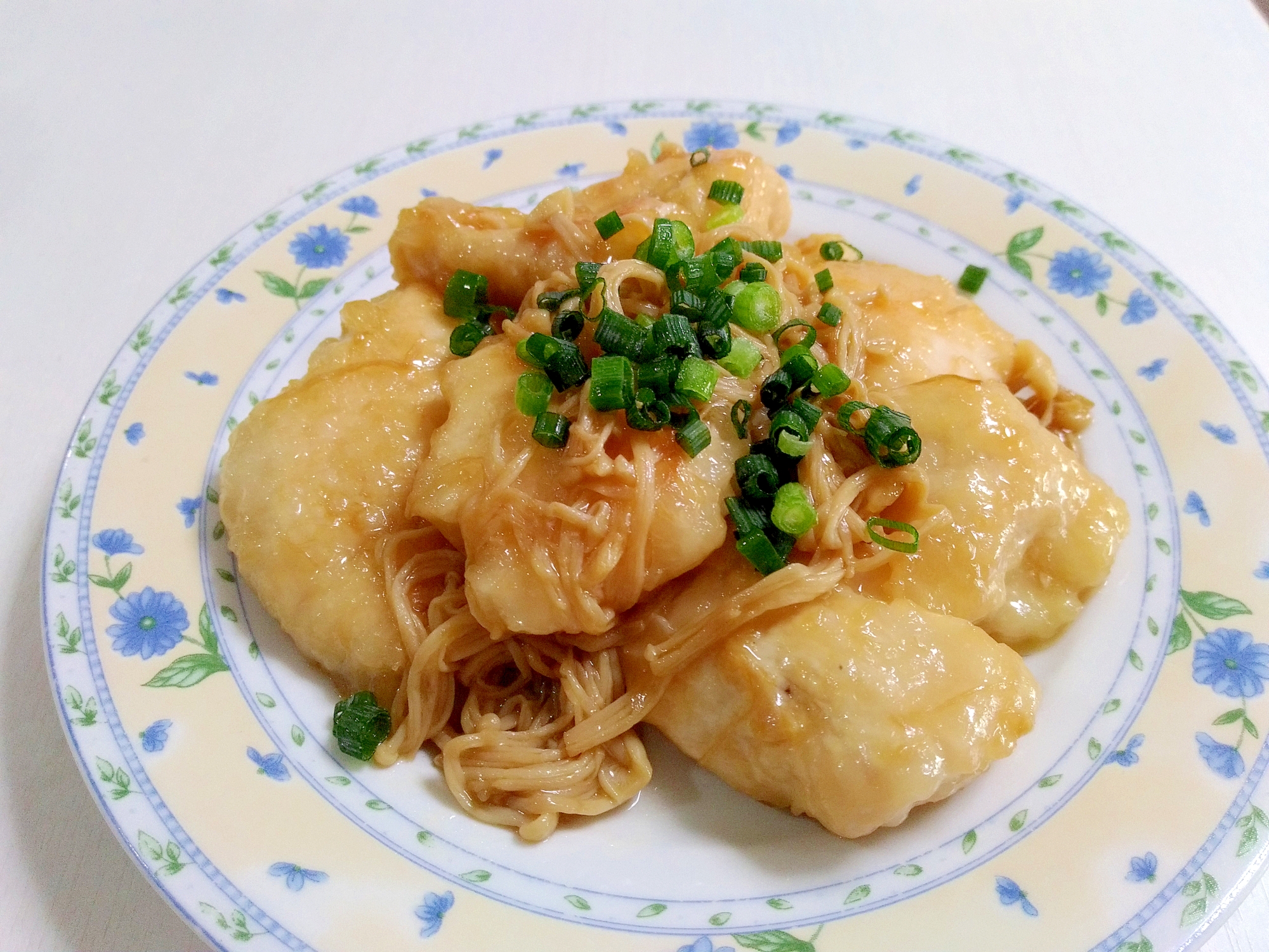 鶏むね肉で☆鶏肉とえのきのバターしょうゆ炒め