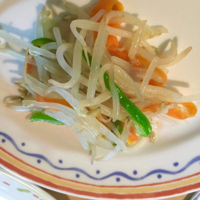 付け合わせ野菜！もやしとピーマンの野菜炒め