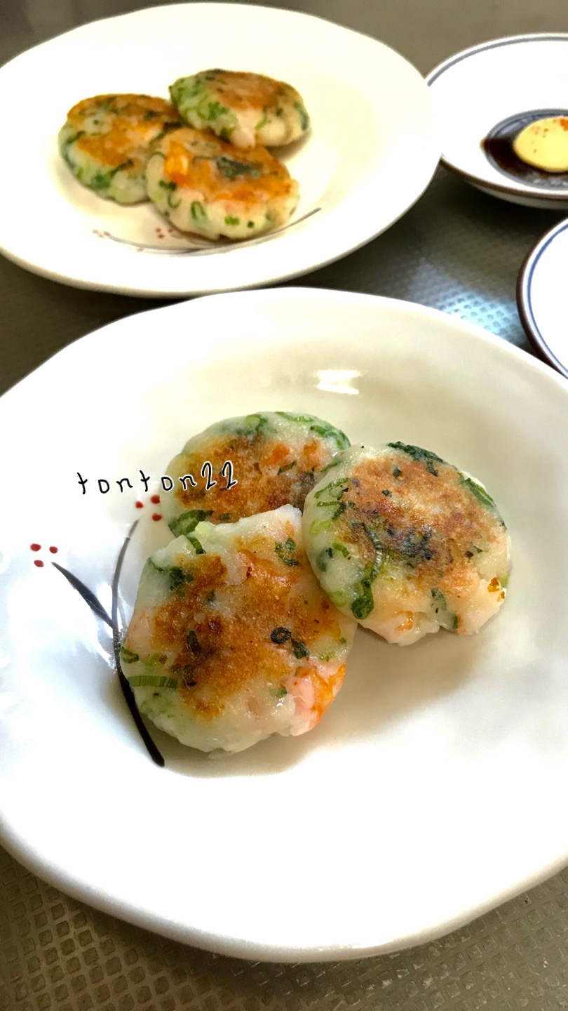 えびとネギ入りはんぺん焼き レシピ 作り方 By Tonton22 楽天レシピ えびとネギ入りはんぺん焼き レシピ 作り方 By Tonton22 楽天レシピ