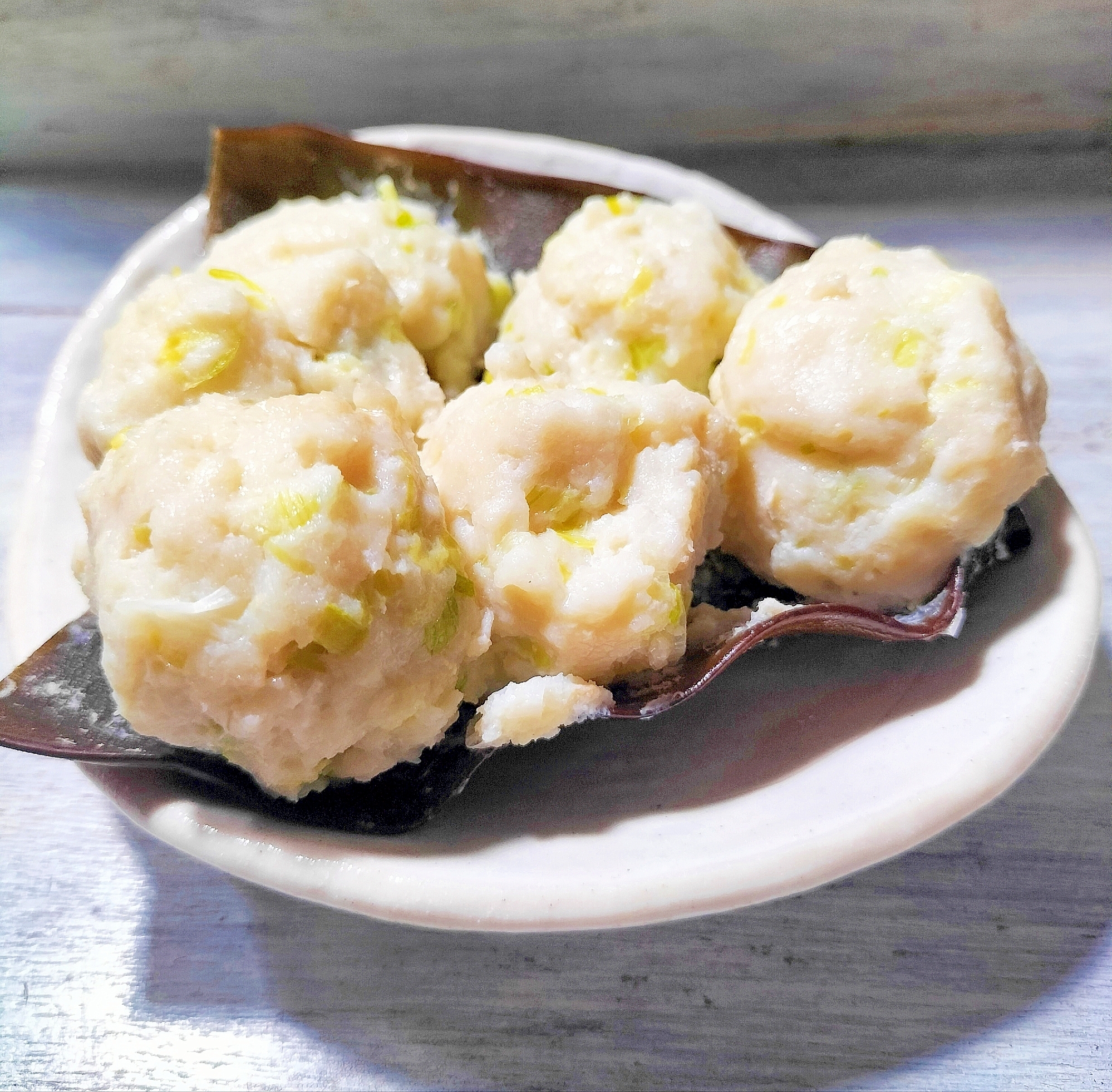 エソだんごの昆布蒸し