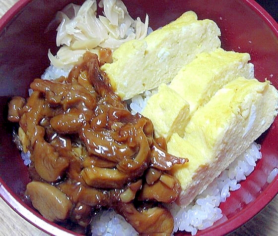 鶏の蒲焼きとふわふわ玉子焼き丼