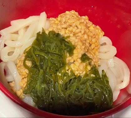 納豆とめかぶのぶっかけうどん