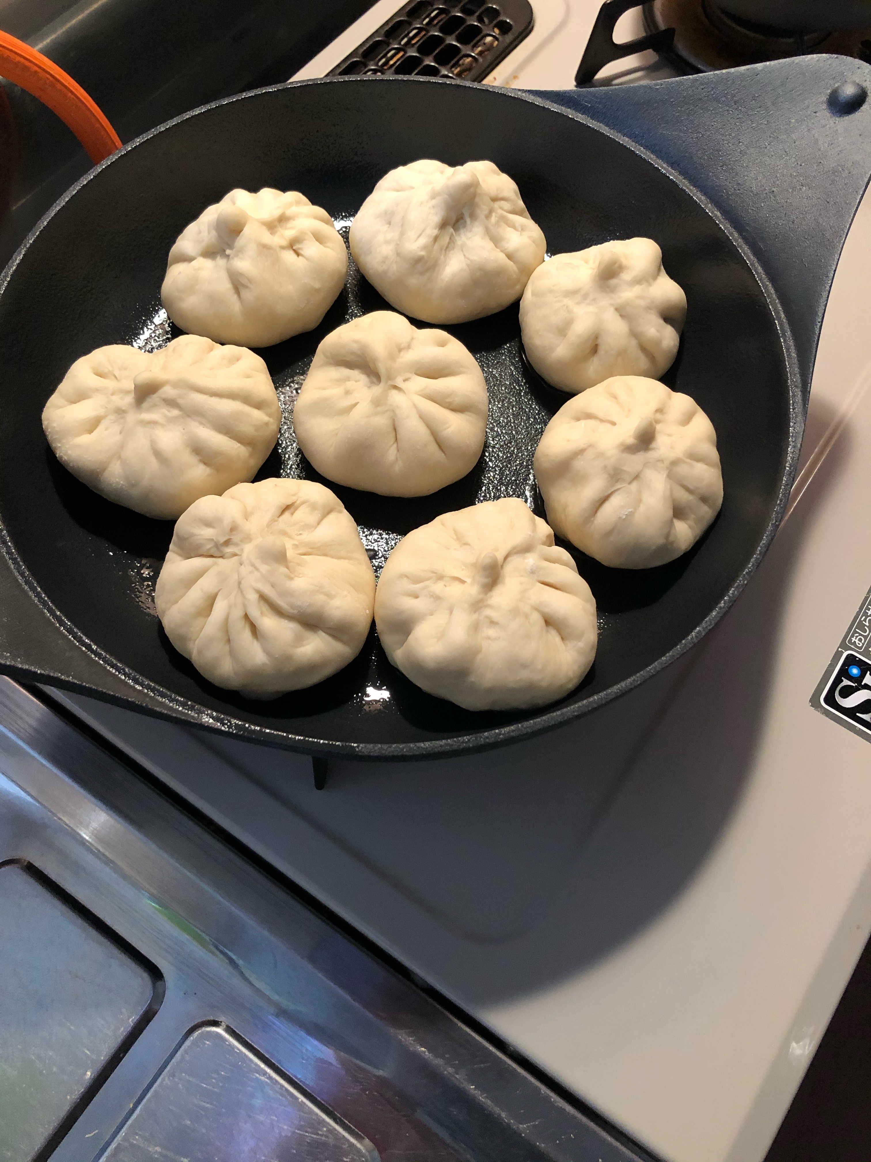 鉄フライパンで手作り肉まん レシピ 作り方 By Pincoponco 楽天レシピ 鉄フライパンで手作り肉まん レシピ 作り方 By Pincoponco 楽天レシピ