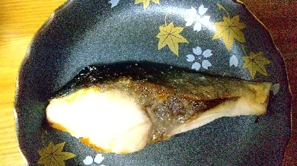 フライパンでふっくら♪ぶりの塩焼き♡