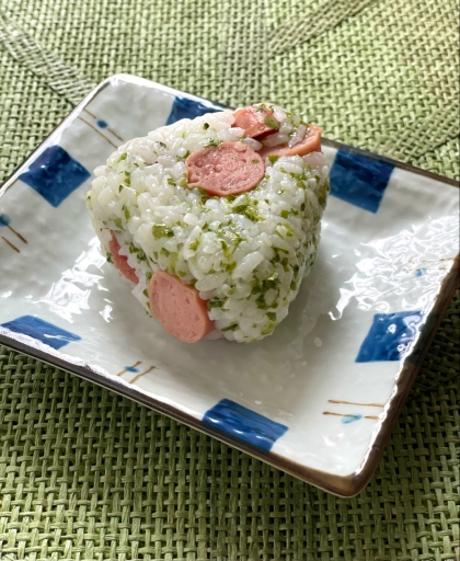 ウインナーと青のりのおにぎり