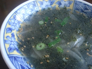 お手軽♪香ばし海苔の韓国スープ