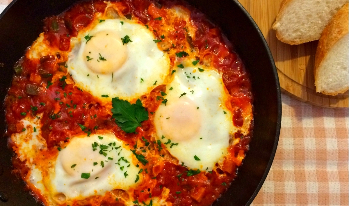 イスラエルの朝食と呼ばれるスパイシーな卵料理 シャクシューカ を作ってみました デイリシャス 楽天レシピ