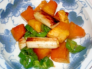 カボチャと焼きネギとピーマンの簡単炒め物