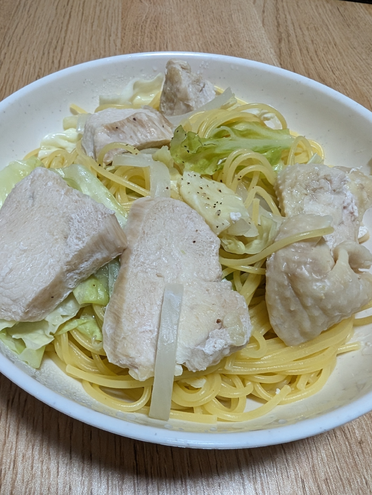 鶏むね肉とキャベツの簡単ミルクスパゲッティ