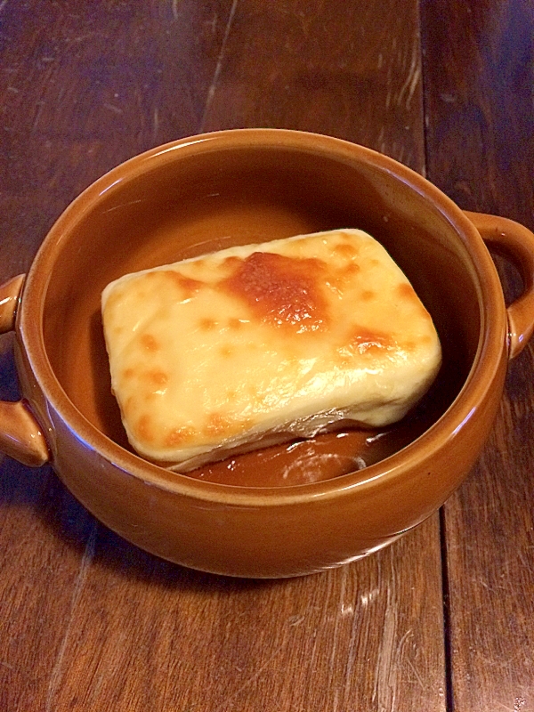 簡単おつまみ☆豆腐のチーズ焼き