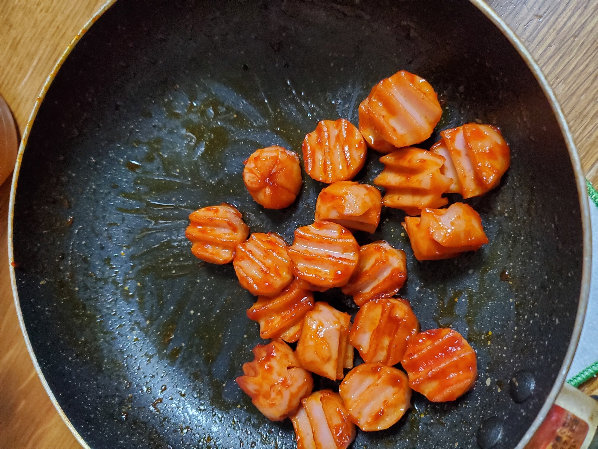 魚肉ソーセージのカレーケチャップ炒め