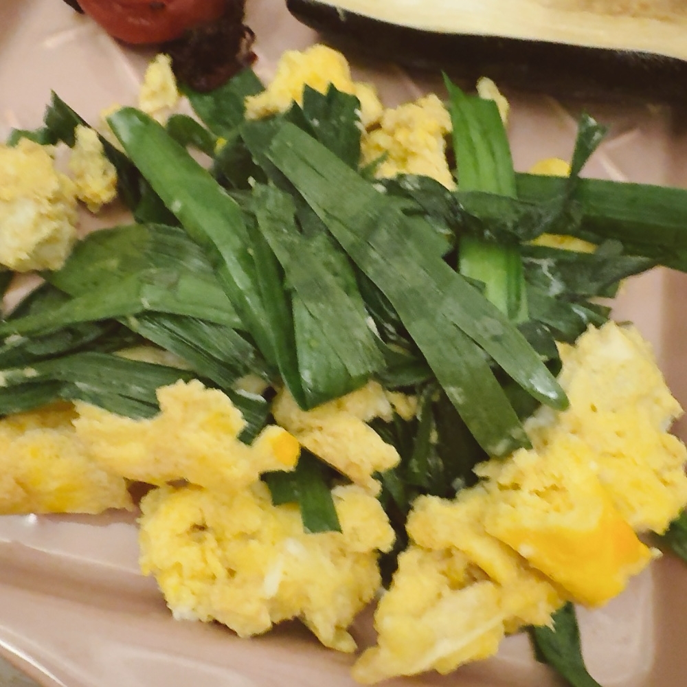 にらたま♡レンジで簡単♡ニラと卵だけ