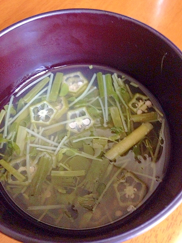 緑野菜の和風スープ