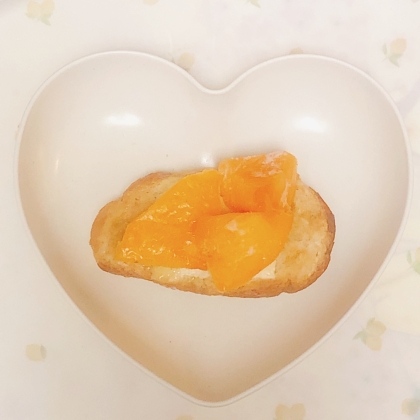 チーズトーストアレンジ 柿のせて蜂蜜かけて