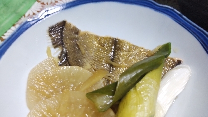 付け合せまで美味しい♡味しみ大根とカレイの煮付け