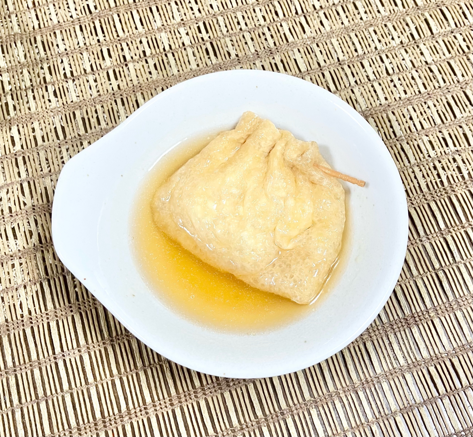 簡単☆卵入り油揚げのおでん