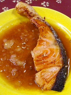 焼き鮭の玉ねぎ酢醤油