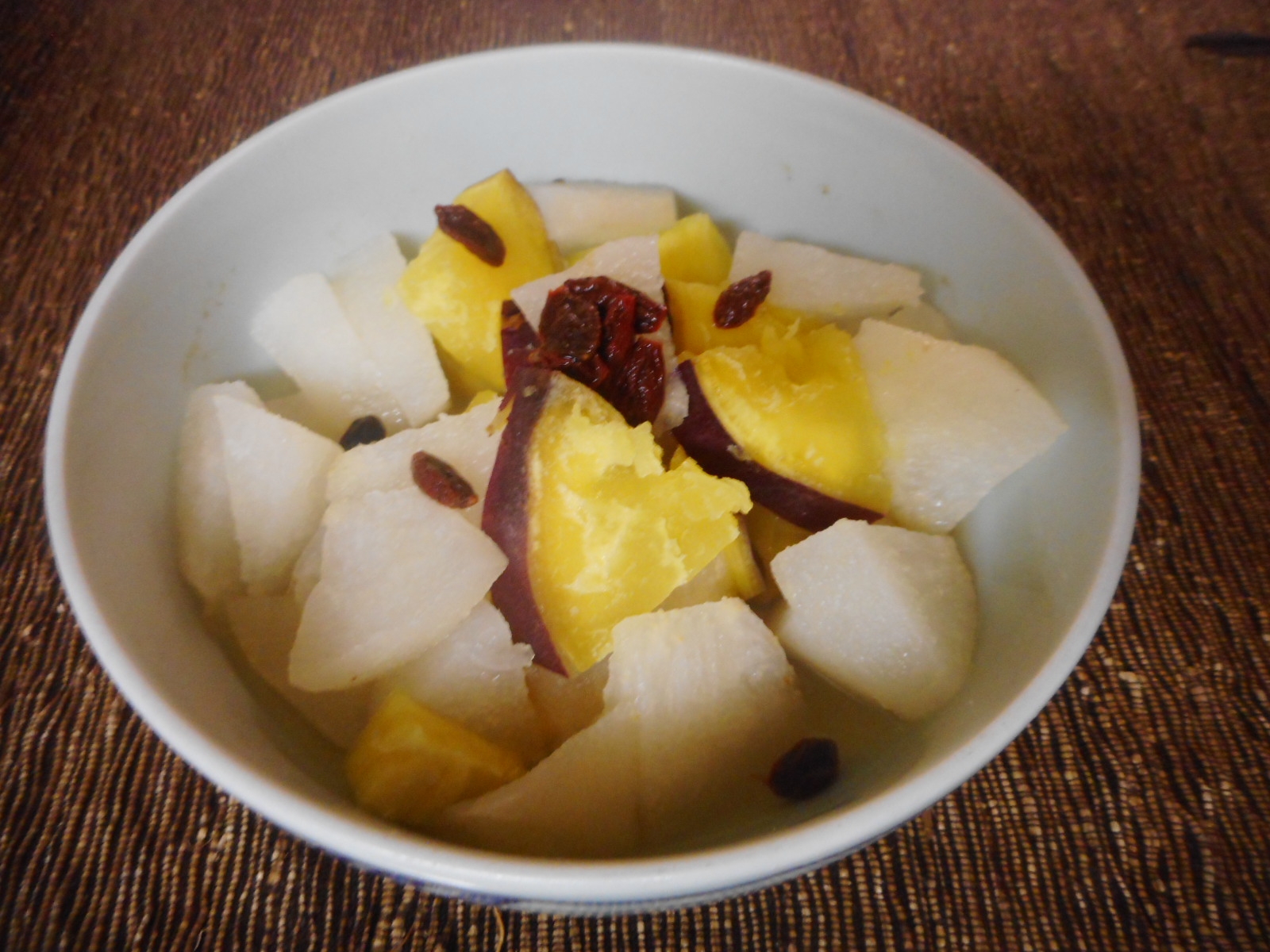 梨とさつま芋のレンジ煮