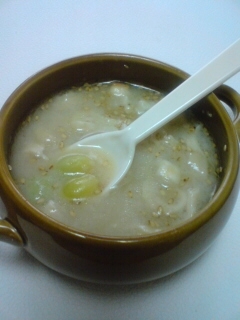 マルちゃん正麺の残ったスープで銀杏と鶏皮スープ