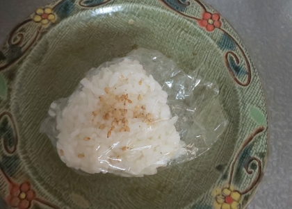 たくあん入りおにぎり