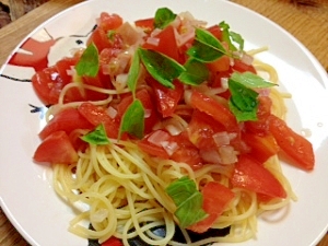 我が家のトマトの冷製パスタ