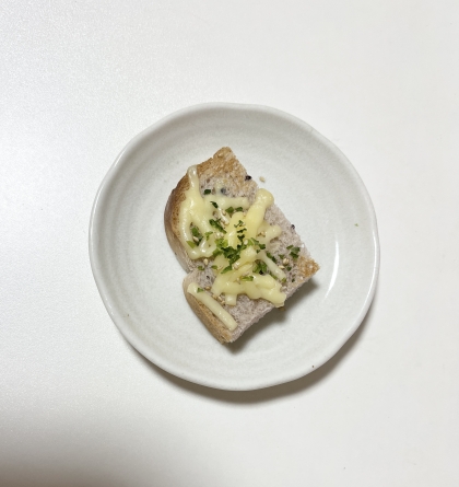 青海苔とごまのチーズトースト