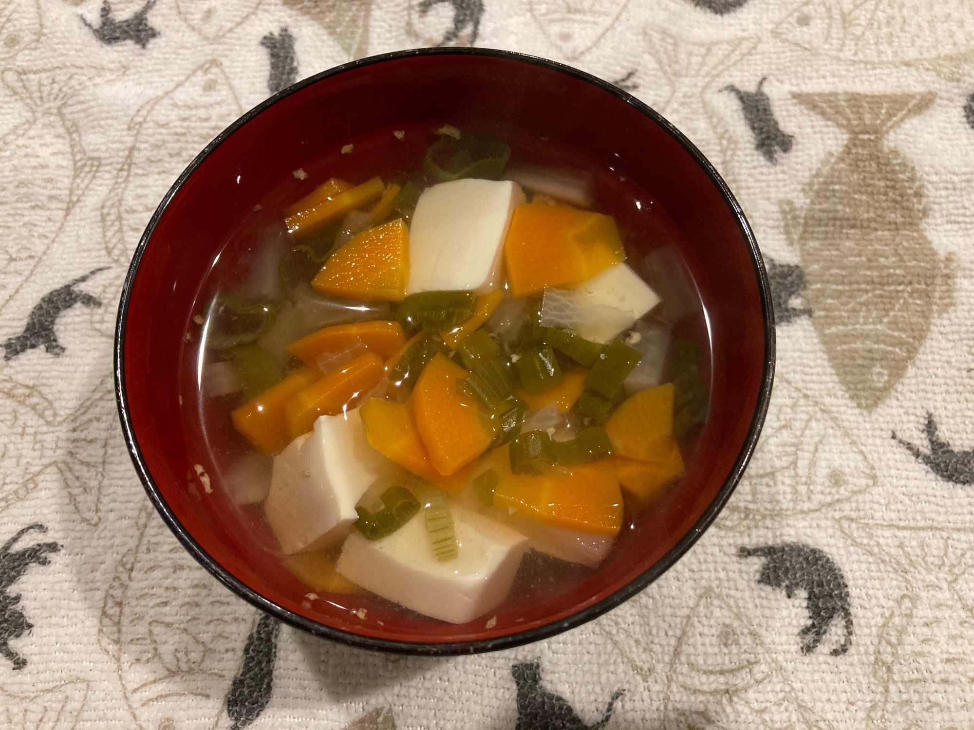 葉玉ねぎのお野菜いっぱいお味噌汁