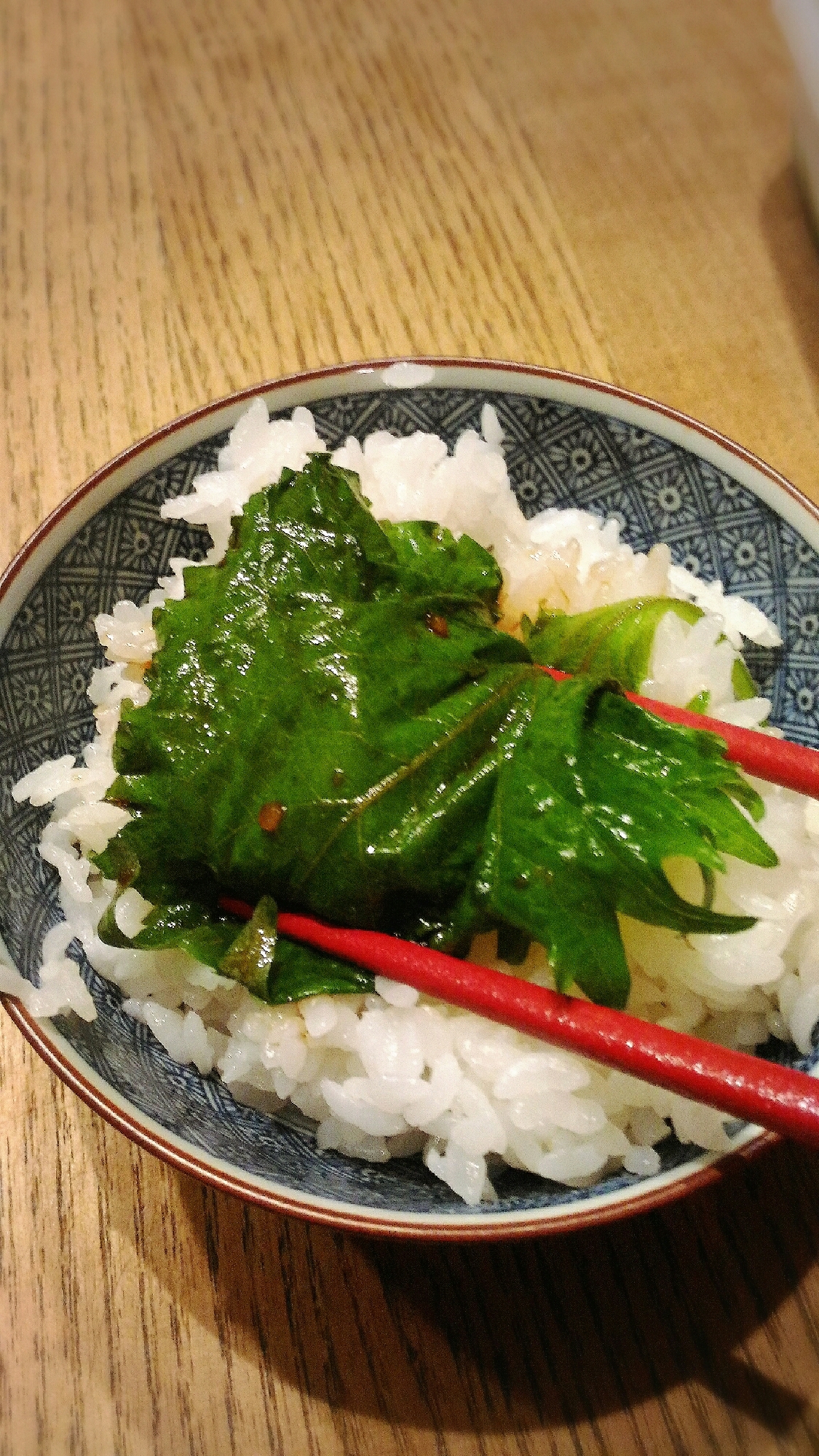 箸が止まらない!大葉のニンニク醤油漬け！