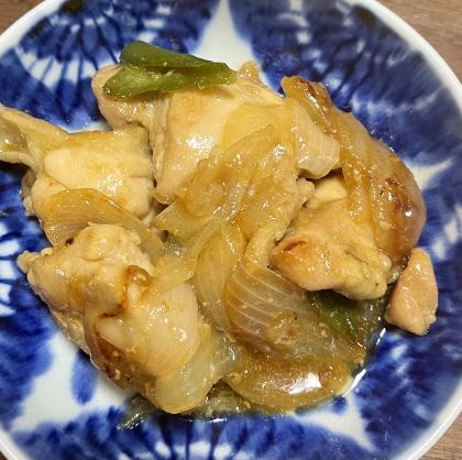 鶏むね肉と玉ねぎとピーマンの炒め物