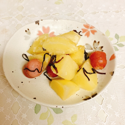 じゃがいもウインナーの塩昆布炒め