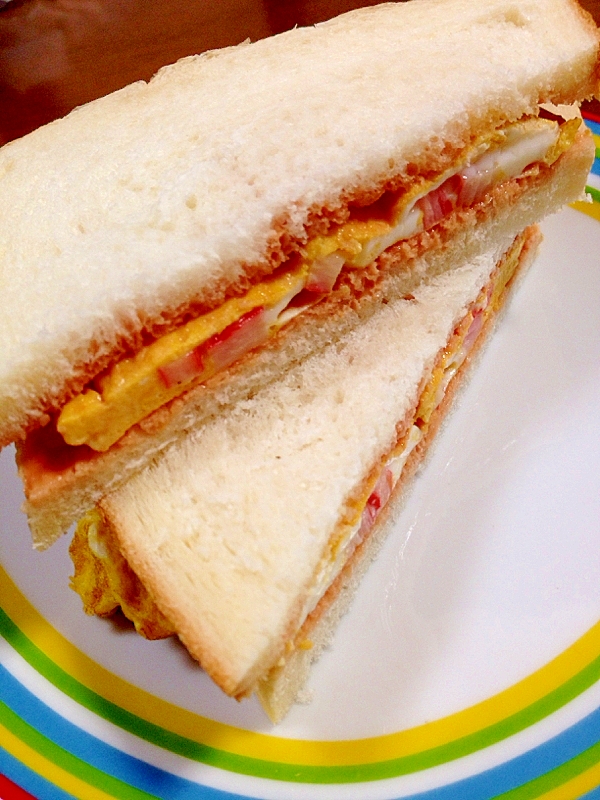 カニカマふわ卵サンドイッチ