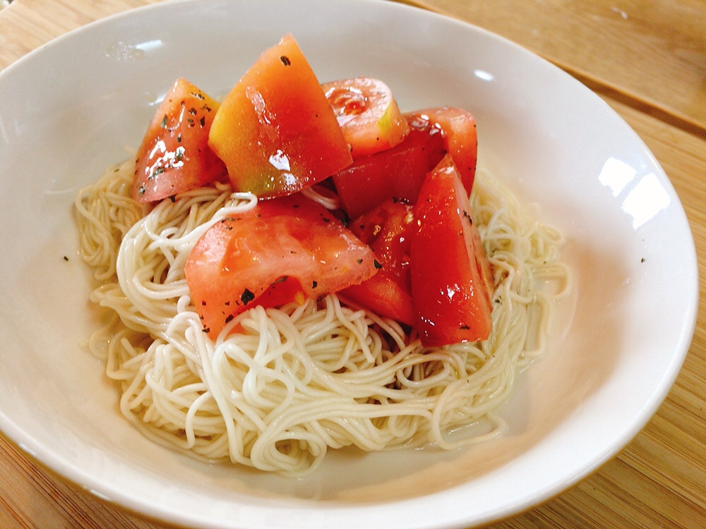 夏にピッタリ！トマト素麺