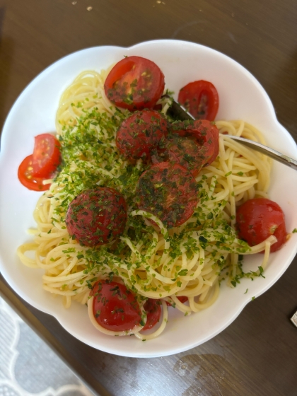 手軽におしゃれ☆サーモンとアボカドの冷製パスタ