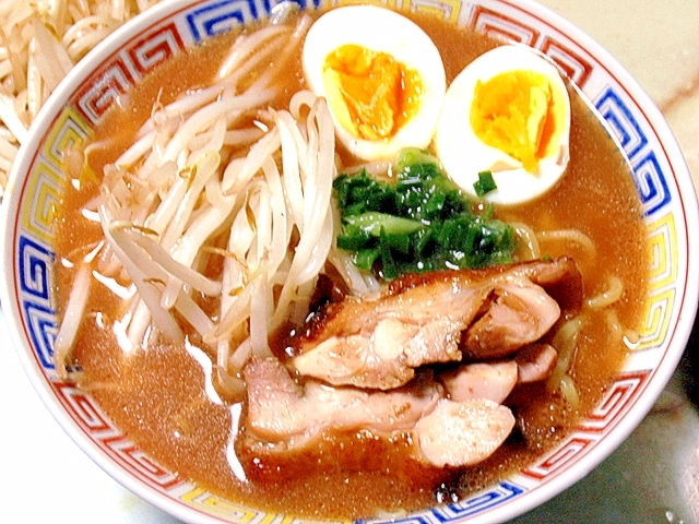 ラーメンのお供に!鶏モモで作る簡単チャーシュー♪
