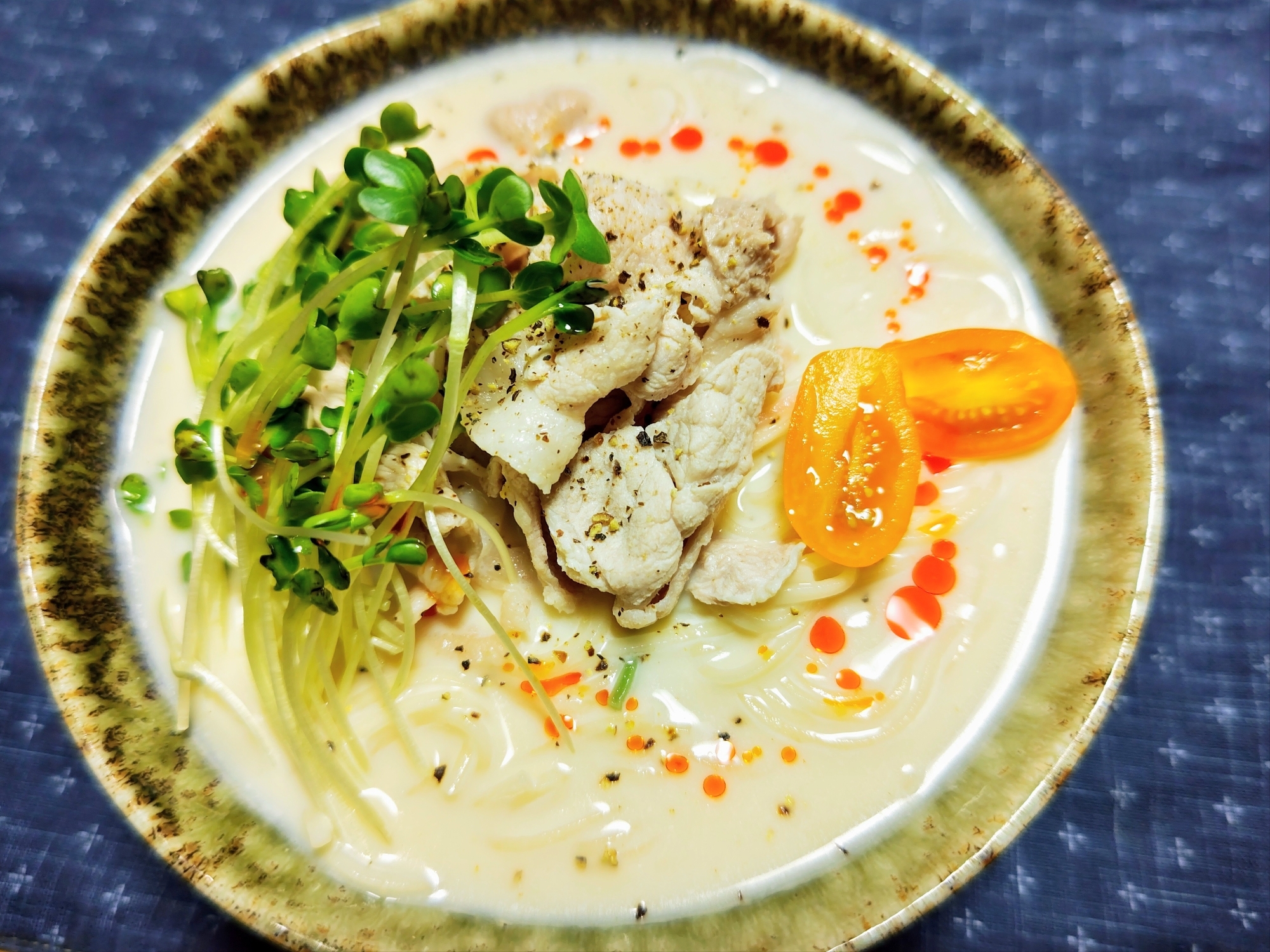 ひんやり♪ひやむぎで豆乳と味噌の冷やし麺