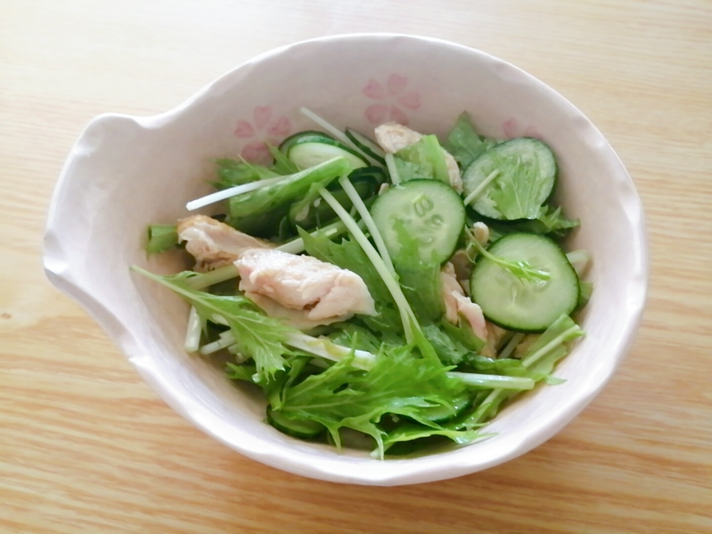 鶏肉と水菜ときゅうりの中華サラダ