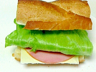 フランスパンのサンドイッチ、カスクート(^^)v