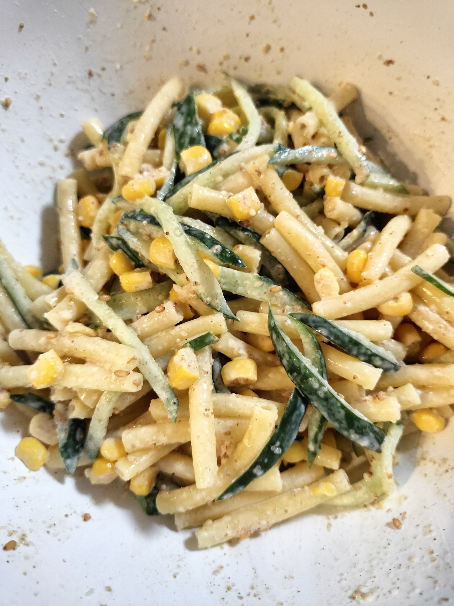 マカロニときゅうりとコーンのみそマヨサラダ