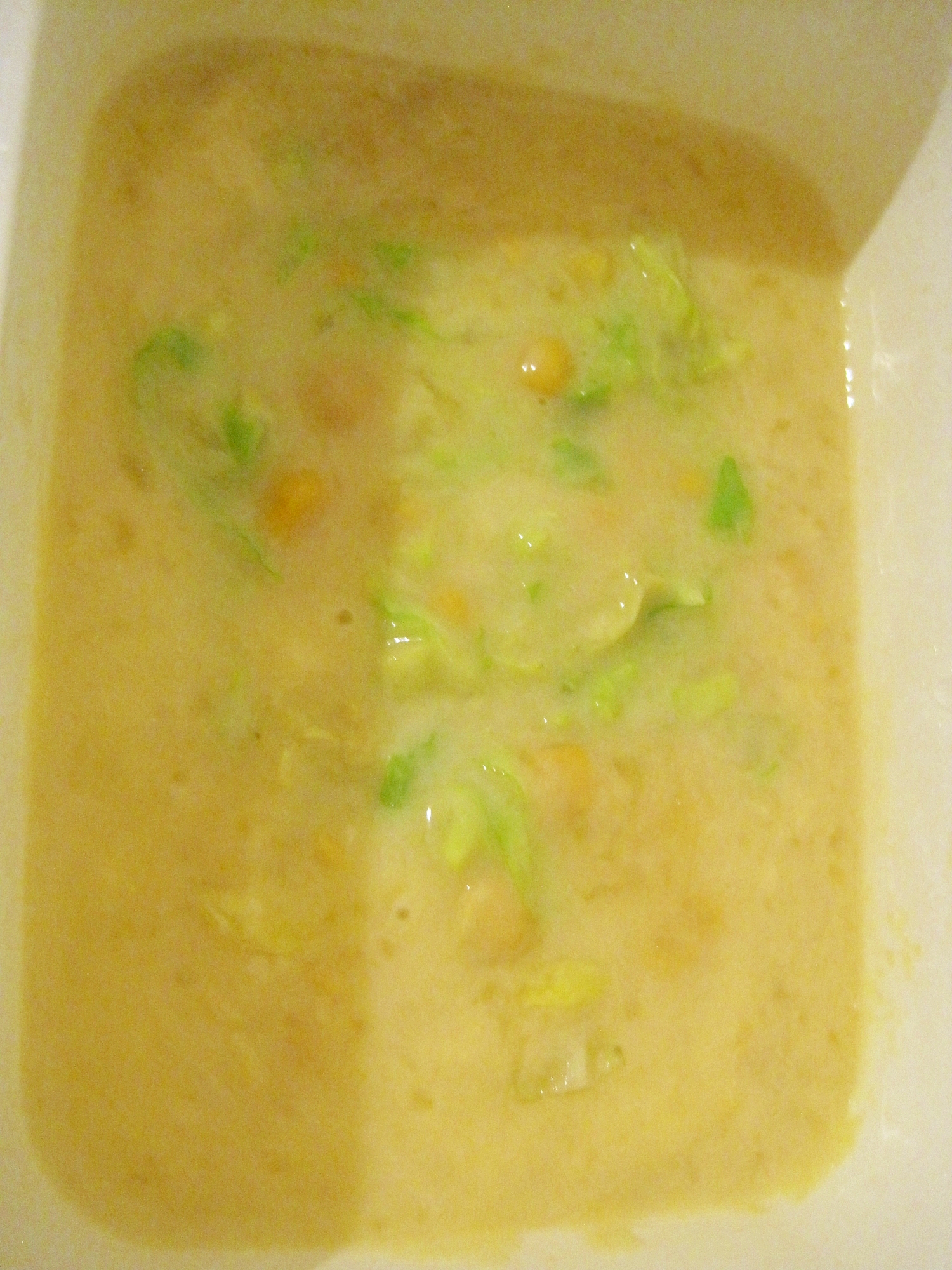 簡単春キャベツとしめじ入りのカップスープ