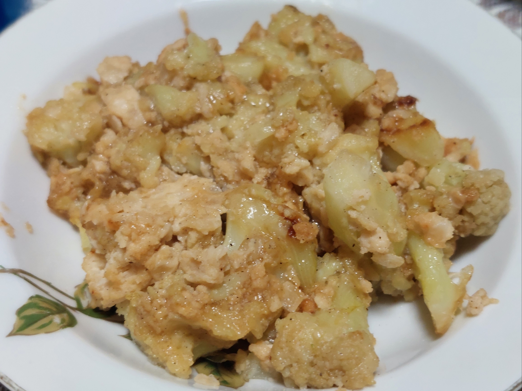 カリフラワーとたまごのコンソメ炒め