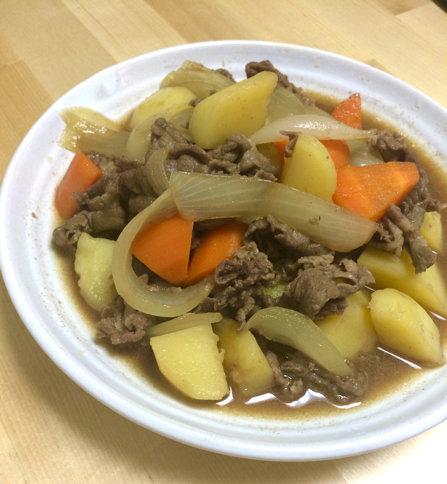 味付けは麺つゆ♪シンプル肉じゃが