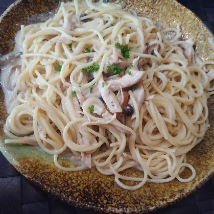 きのこクリームパスタ