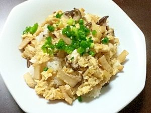 ぽかぽか 丼もの作ってみましたー 超簡単 レシピ 作り方 By Mavery 楽天レシピ ぽかぽか 丼もの作ってみましたー 超簡単 レシピ 作り方 By Mavery 楽天レシピ